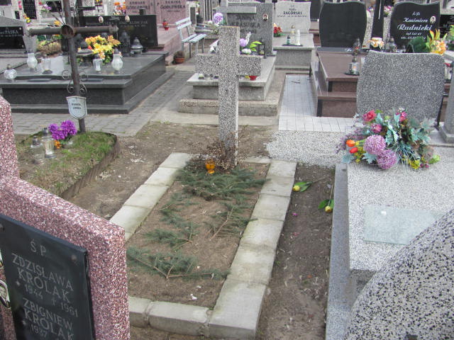  NN Mińsk Mazowiecki - Grobonet - Wyszukiwarka osób pochowanych