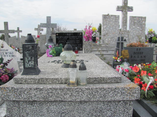 Grób Bernard Izbrecht